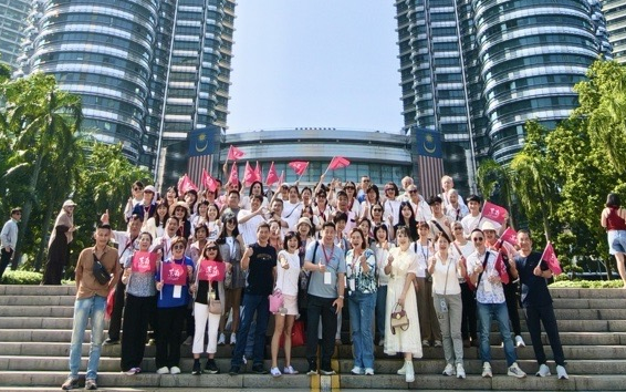 榮耀同行馬來西亞 菁英夥伴共享精彩旅程